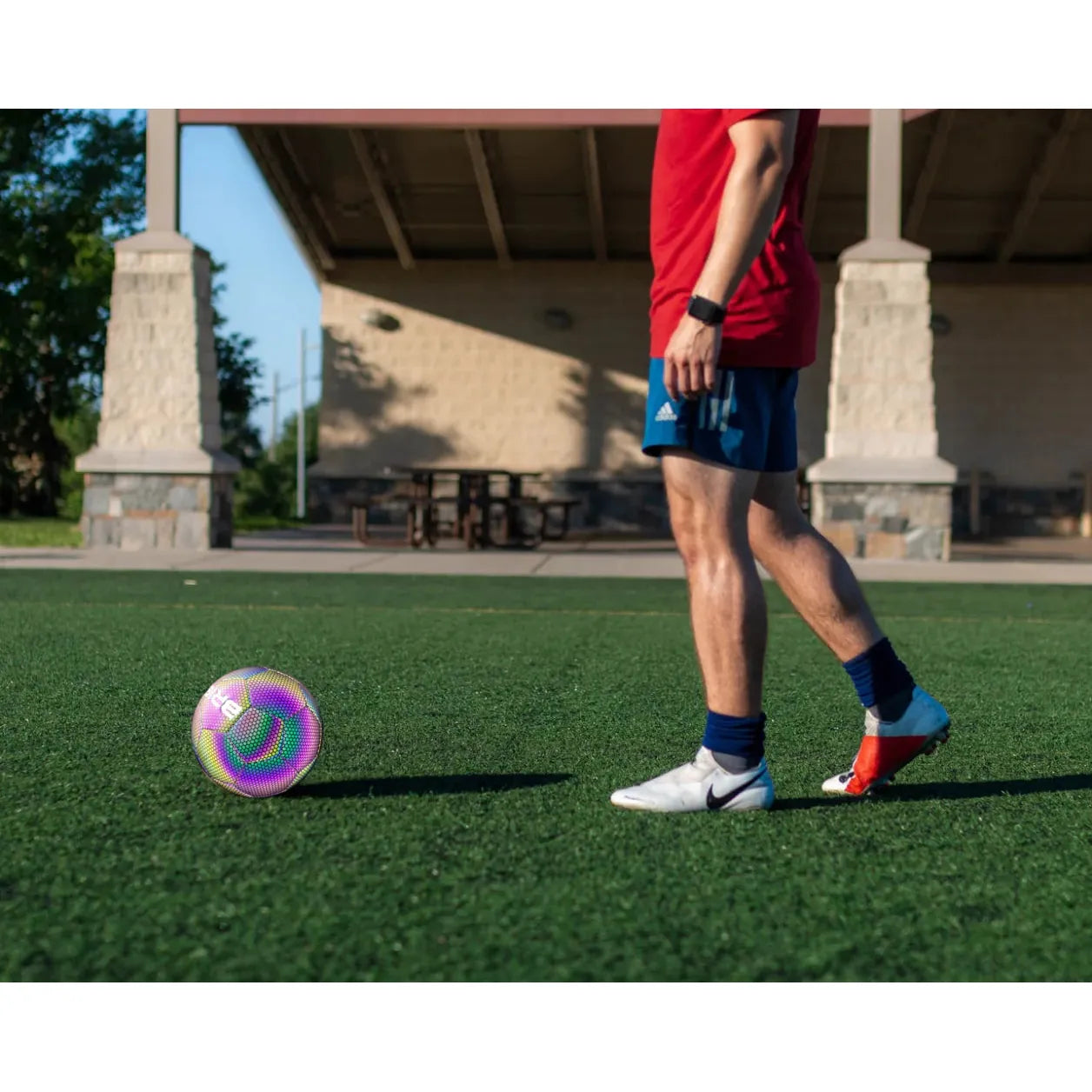 FÚTBOL BRIGHT™ BALÓN BRILLANTE VIRAL